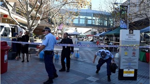 Úc: Cảnh sát bắn hạ kẻ khủng bố, 3 người vô tội lãnh đạn