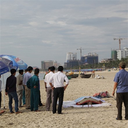 Phát hiện thi thể người đàn ông phân hủy trên biển Đà Nẵng