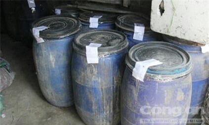 Phát hiện cơ sở kinh doanh dùng hóa chất độc hại ngâm măng