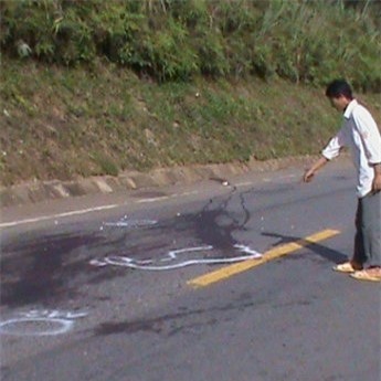 Truy tìm tài xế gây tai nạn chết người rồi bỏ trốn trong đêm