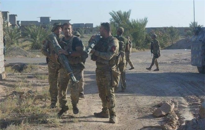 Quân đội Iraq mở "đường máu" cứu người dân thoát khỏi Fallujah