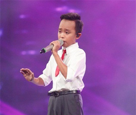 Vietnam Idol Kid: Xúc động với tiếng hát bé Hồ Văn Cường