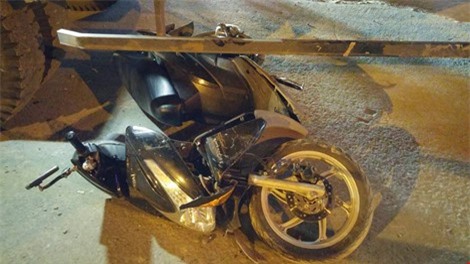 Hà Nội: Con gái 2 tuổi khóc thét nhìn mẹ tử vong dưới gầm xe