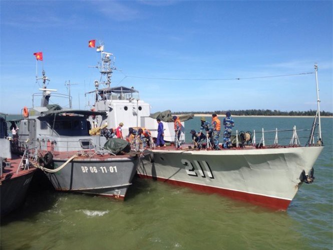 Tìm kiếm Su-30MK2 mất tích tại Nghệ An: Phát hiện vệt dầu loang