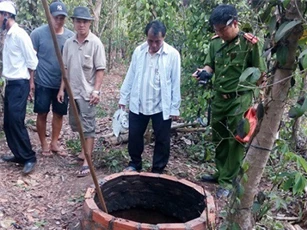 Điều tra cái chết của người đàn ông bị trói hai chân dưới giếng