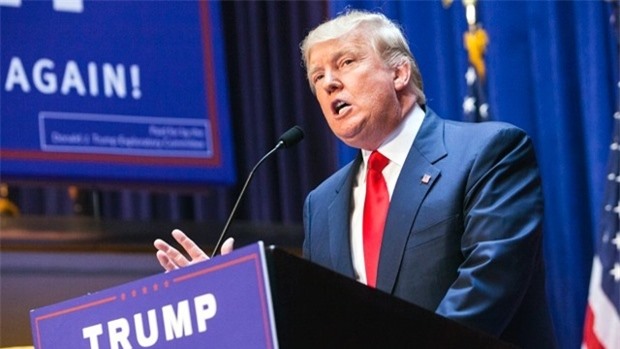 Donald Trump đả kích Tổng thống Obama và bà Clinton