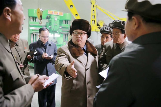 Ông Kim Jong-un vừa thoát chết trong vụ ám sát?