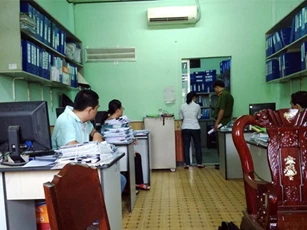 Chủ tịch Hội đồng quản trị chết trên bàn làm việc với nhiều vết đâm