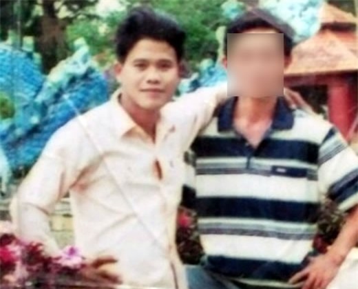 Ráo riết truy lùng kẻ cuồng tình chém cháu họ gần chục nhát dao