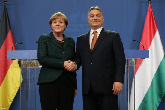 Liên minh châu Âu dù đuối sức vẫn cố "bóp nghẹt" Nga