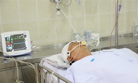 Tai nạn thảm khốc trên đèo Prenn: Tài xế dập não, tiên lượng dè dặt