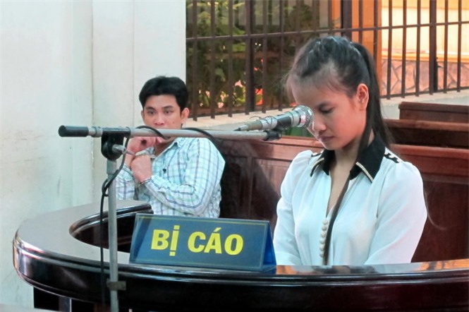 Chồng nhậu thâu đêm, vợ cầm dao đâm tử vong