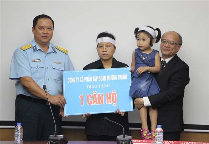 Tặng căn hộ cho gia đình Đại tá Trần Quang Khải