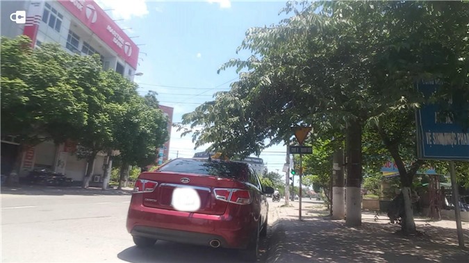 Vụ taxi dù tại Vĩnh Phúc: Sở GTVT khẳng định không có xe hoạt động công khai (?!)