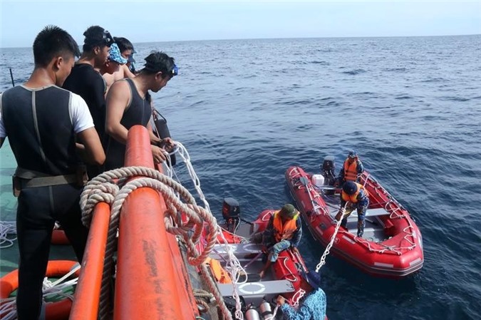 Máy bay Su-30KM2 mất tích: Chùm ảnh mảnh vỡ vừa được tìm thấy