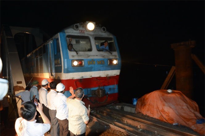 Đơn vị khắc phục sự cố cầu Ghềnh được "thưởng nóng"