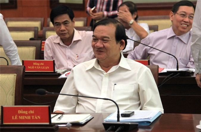 Kỷ luật giám đốc sở mời cấp dưới ăn giỗ trong giờ hành chính