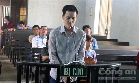 Giả nhân viên siêu thị chào hàng chiếm đoạt gần 1 tỷ đồng