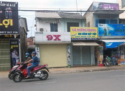 Truy sát trong đêm, thanh niên bị đâm chết gục trên vũng máu