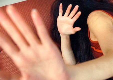 Bắt gã trai dùng clip "mây mưa" tống tiền bạn gái