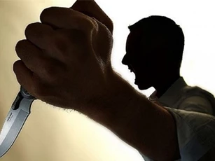 Em trai đoạt mạng anh ruột trước mặt người thân