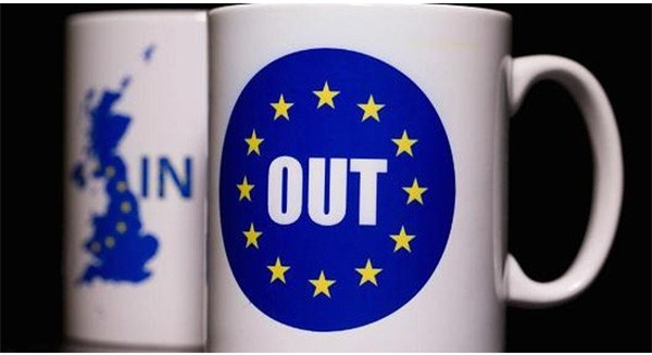 Anh chắc chắn sẽ nghèo đi vì Brexit