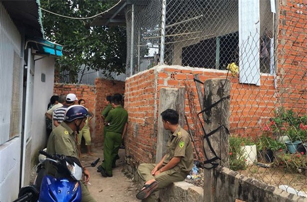 Bị tố hiếp dâm, người đàn ông về nhà treo cổ tự tử