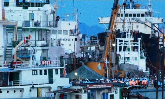 Máy bay CASA 212 mất tích: Đưa 8 thi thể quân nhân hy sinh về Hà Nội