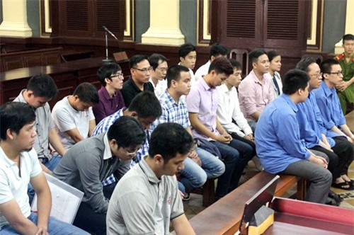 Du học sinh Mỹ làm hacker, chiếm đoạt tiền tỉ qua mạng 