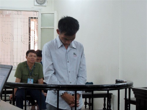 Trung tá công an rởm lừa “chạy” học trường cảnh sát lĩnh án