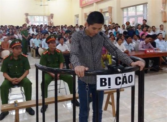 Đâm chết nam thanh niên vì câu nói tục trong đám cưới