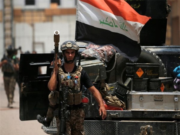 Quân đội Iraq tấn công IS, giành lại nhiều khu vực trọng điểm