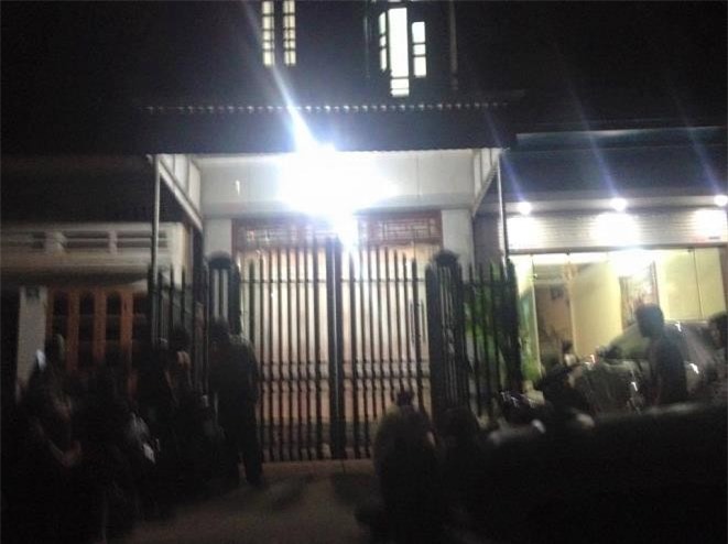 Bàng hoàng phát hiện vợ chồng chết bất thường trong nhà 