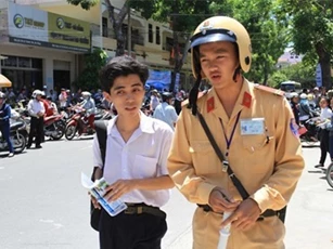 Hà Nội: Không để xảy ra ùn tắc giao thông trong kỳ thi THPT