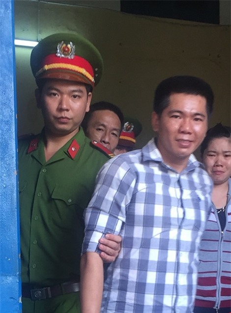 Nam thanh niên đâm chết người vì bị… chê xấu