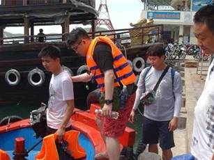 Trục xuất hướng dẫn viên du lịch Trung Quốc hoạt động "chui"