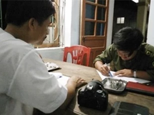 Hà Tĩnh: Thầy giáo xông vào trạm y tế đập phá, đánh người trọng thương