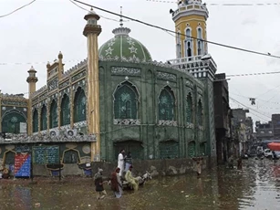 Pakistan: Mưa lớn gây lũ quét khiến ít nhất 33 người thiệt mạng