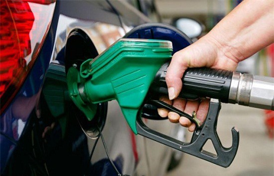 Bộ Tài chính giảm thuế nhập khẩu xăng dầu