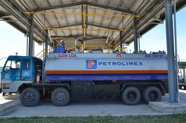 Quỹ bình ổn xăng dầu tại Petrolimex tiếp tục giảm sâu