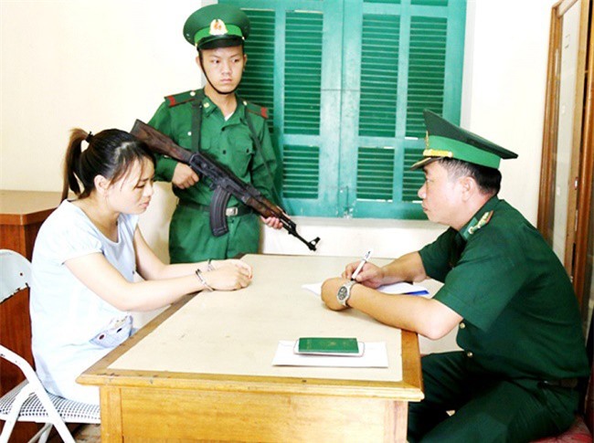 Lai Cai: Bắt hai đối tượng mua bán trẻ em qua biên giới Trung Quốc
