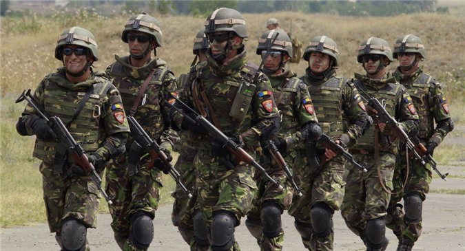 Nếu chiến tranh với Nga, quân đội NATO sẽ rơi vào cái bẫy nguy hiểm