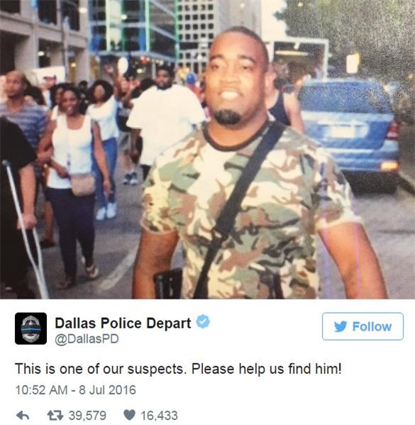 Người bị nghi là hung thủ bắn tỉa 12 cảnh sát Mỹ kêu oan