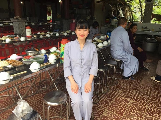 Hotgirl Lào Cai chăm bé 14 tháng tuổi nặng 3,5kg như con đẻ