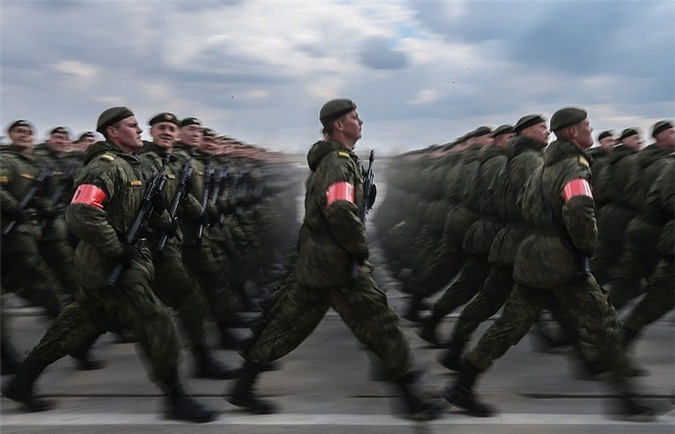 Putin ra sắc lệnh tăng quân số lực lượng vũ trang 