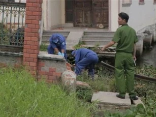 Hoảng hốt phát hiện một xác chết phụ nữ trên sông Sài Gòn