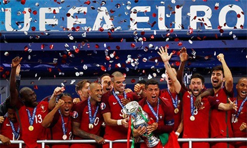 Khoảnh khắc hạnh phúc của Bồ Đào Nha vô địch Euro 2016