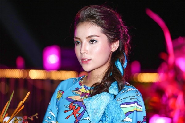 Hoa hậu Kỳ Duyên hút thuốc lá: "Rất phản cảm"