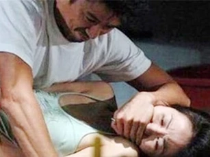 Nghi án bé gái bị bạn của bố hiếp dâm đến mang thai