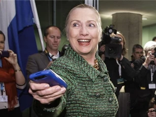 Quốc hội Hoa Kỳ đòi mở cuộc điều tra mới về bà Clinton